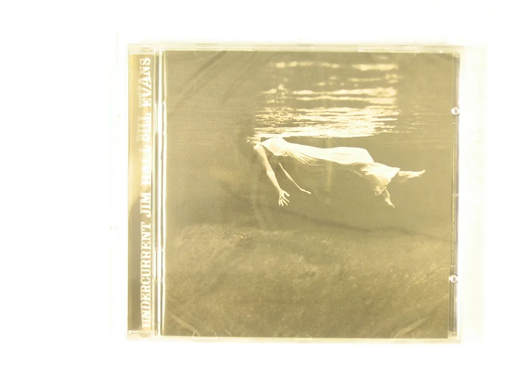Copertina di Undercurrent