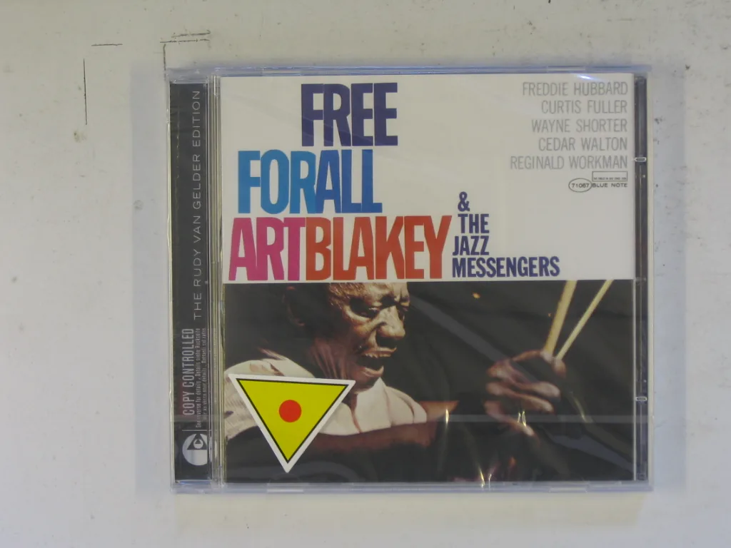 Copertina di Free For All