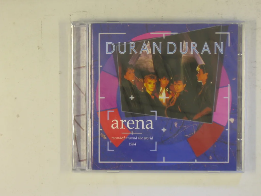 Copertina di Arena
