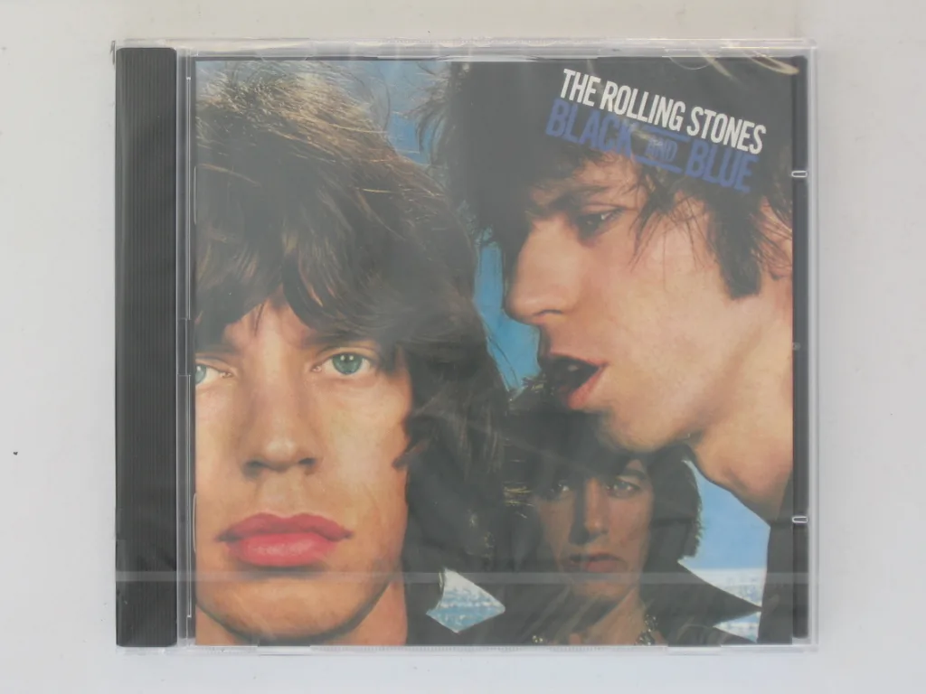 Copertina di Black And Blue