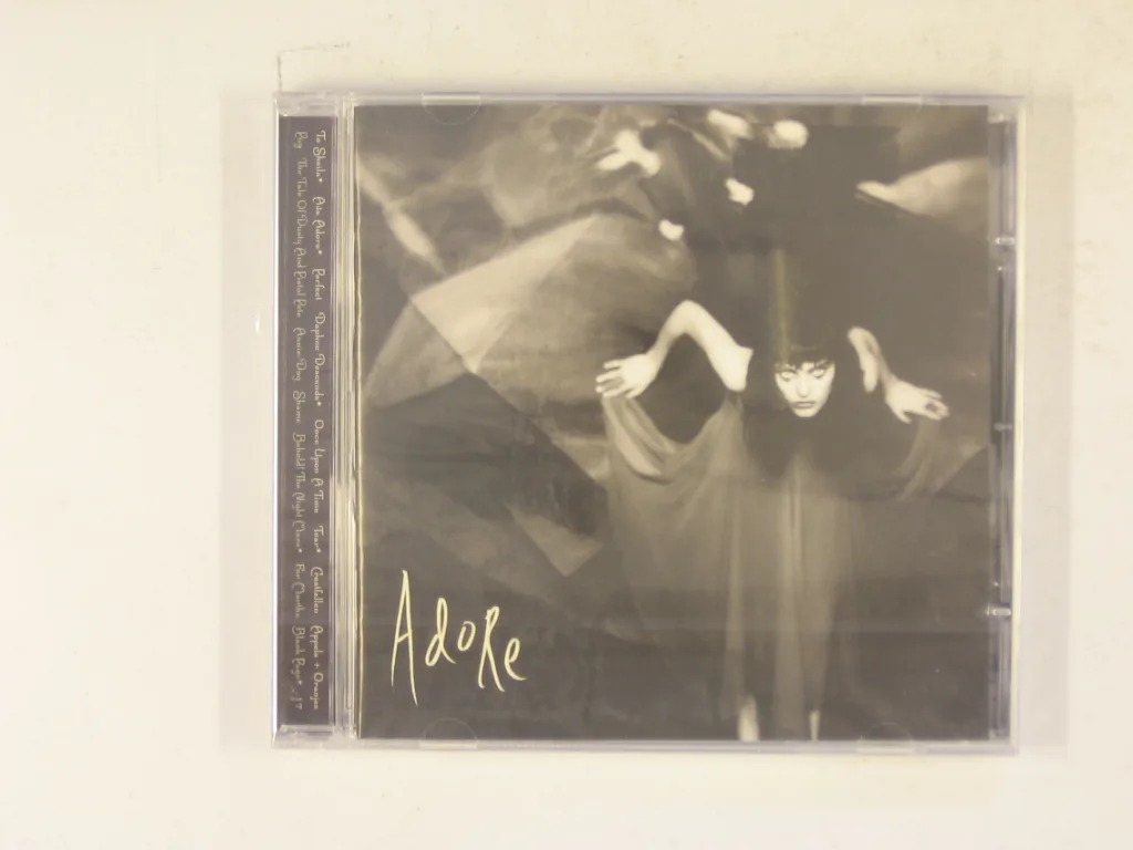 Copertina di Adore