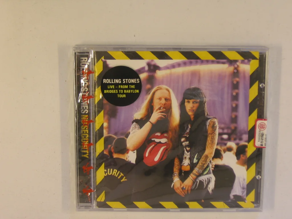 Copertina di No Security