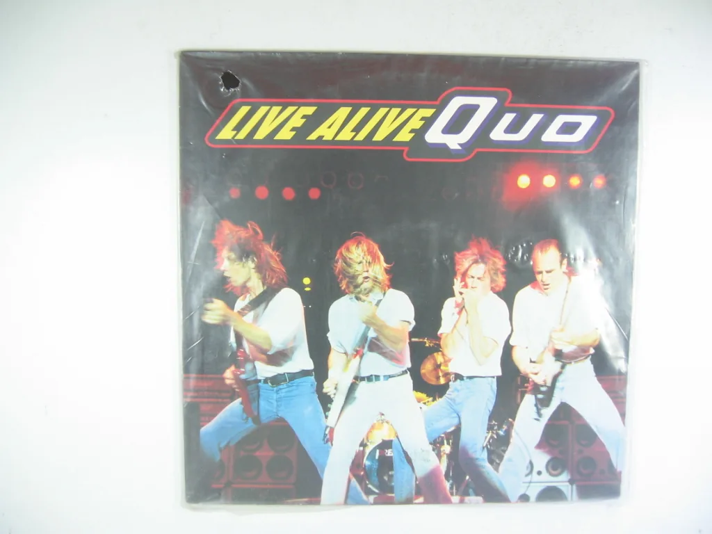 Copertina di Live Alive Quo