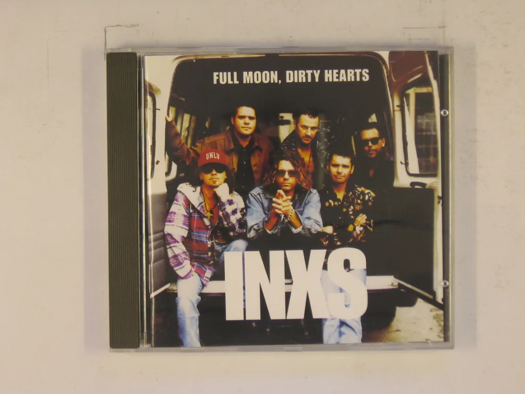Copertina di Full Moon, Dirty Hearts