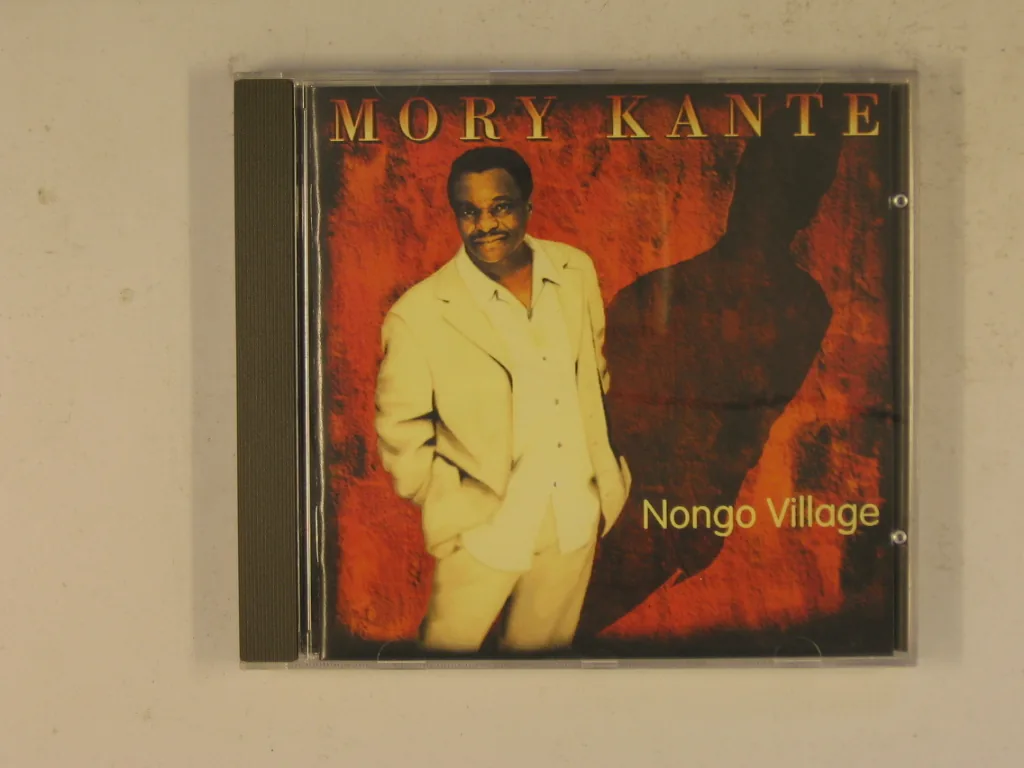Copertina di Nongo Village