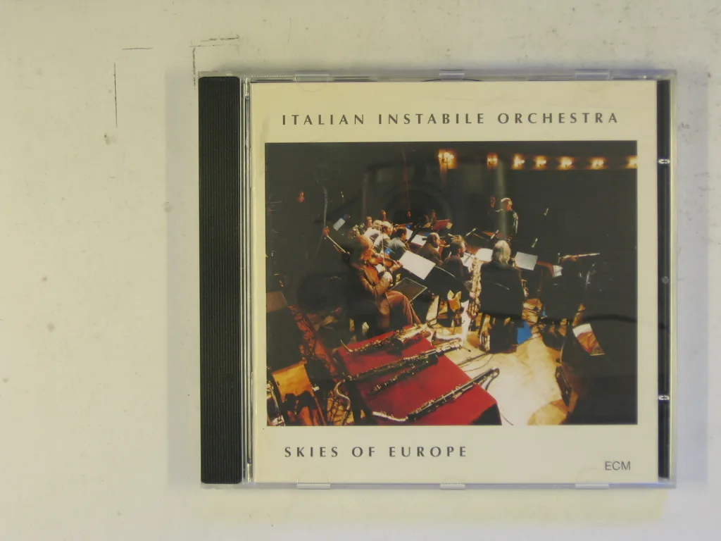 Copertina di Skies Of Europe
