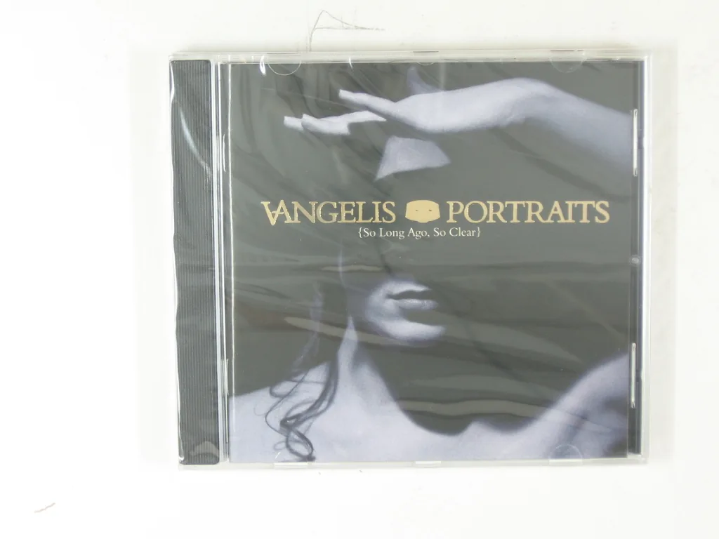 Copertina di Portraits (So Long Ago, So Clear)