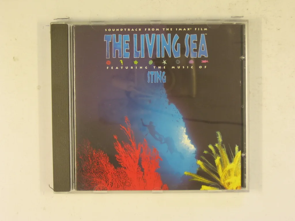 Copertina di The Living Sea
