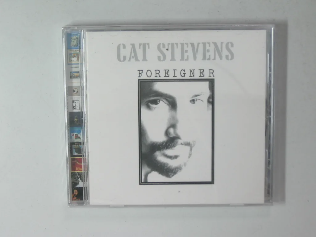 Copertina di Foreigner