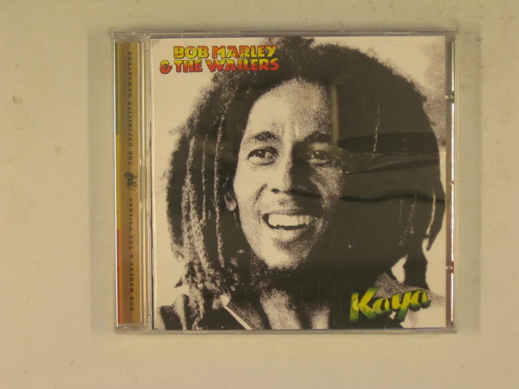 Copertina di Kaya