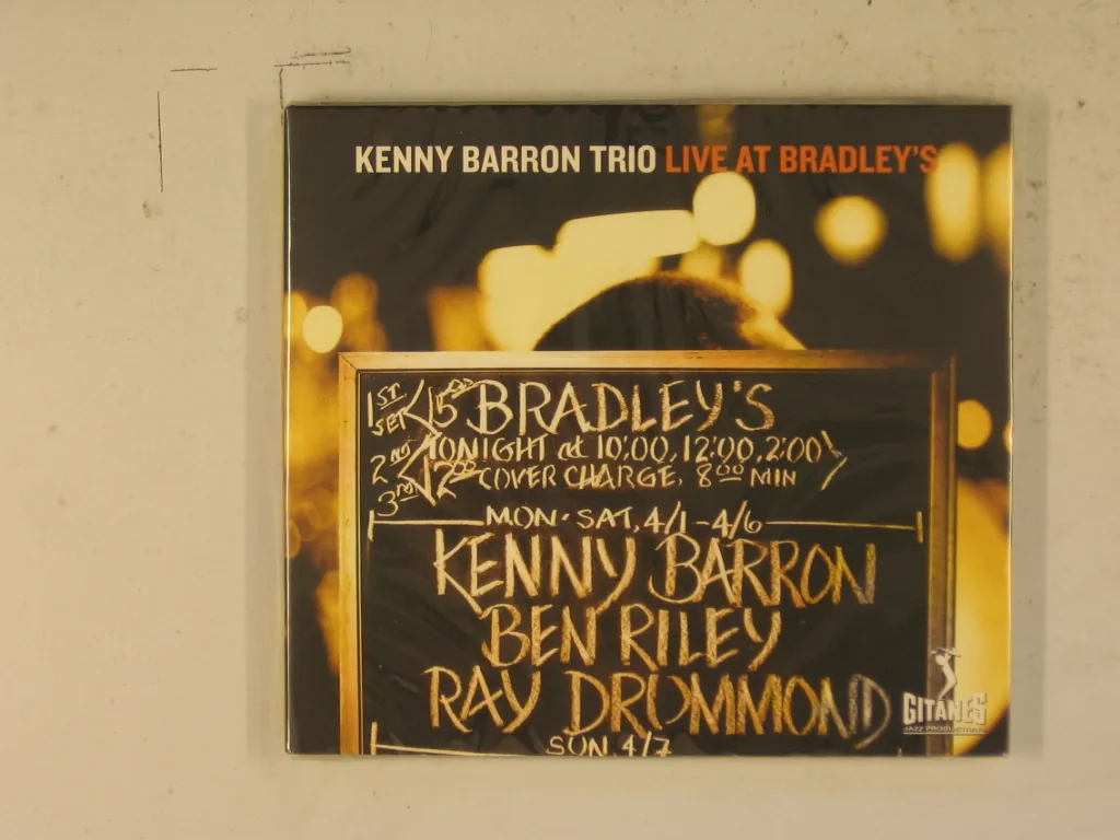 Copertina di Live At Bradley'S