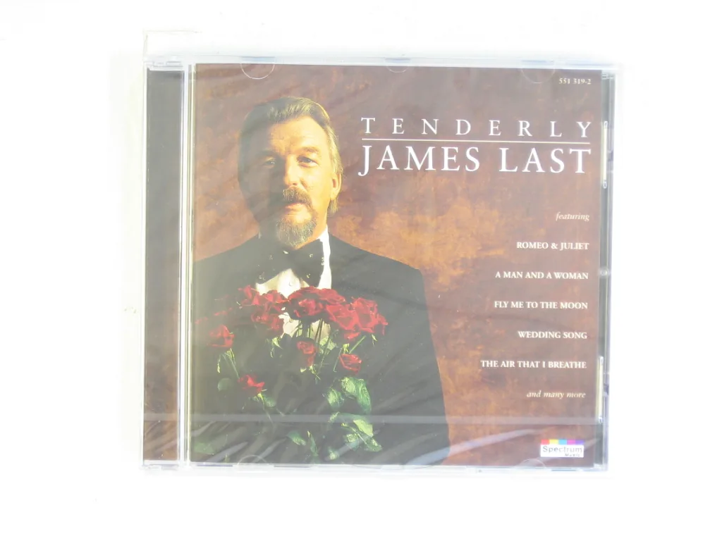 Copertina di Tenderly