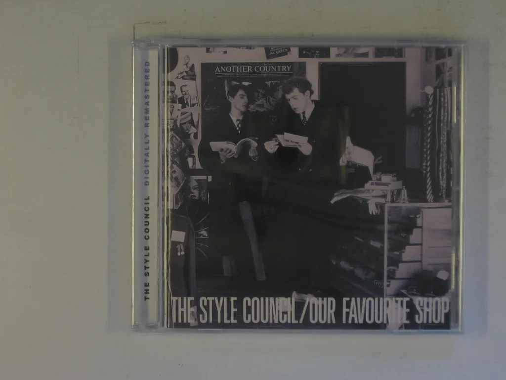 Copertina di Our Favourite Shop