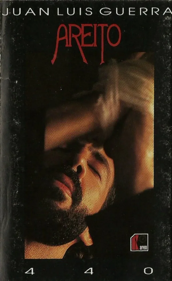 Copertina di Areito