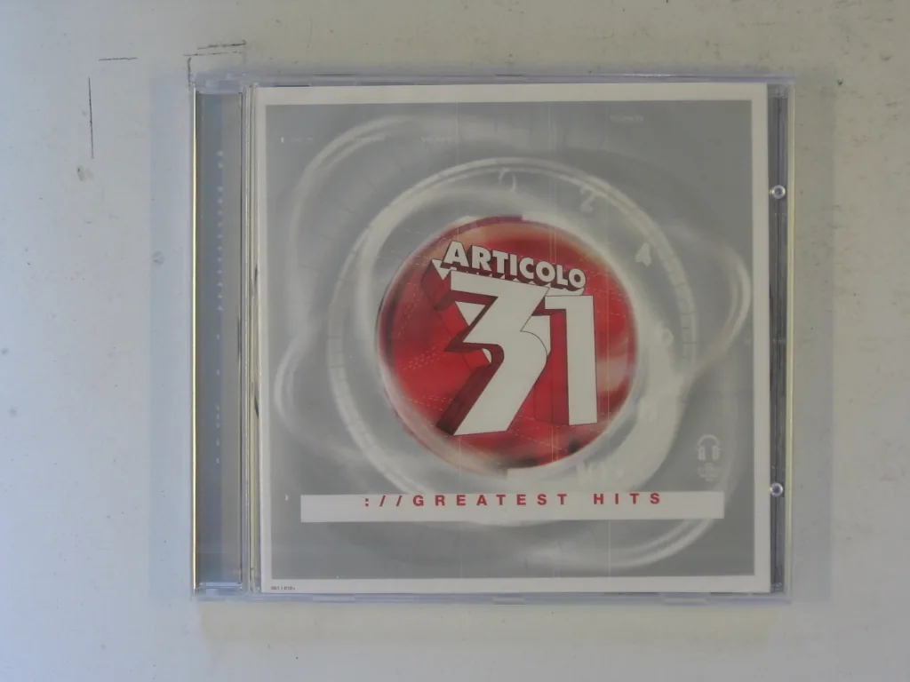 Copertina di Greatest Hits