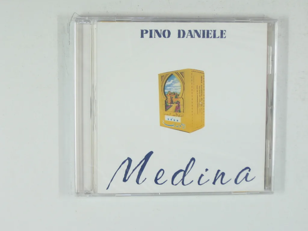 Copertina di Medina