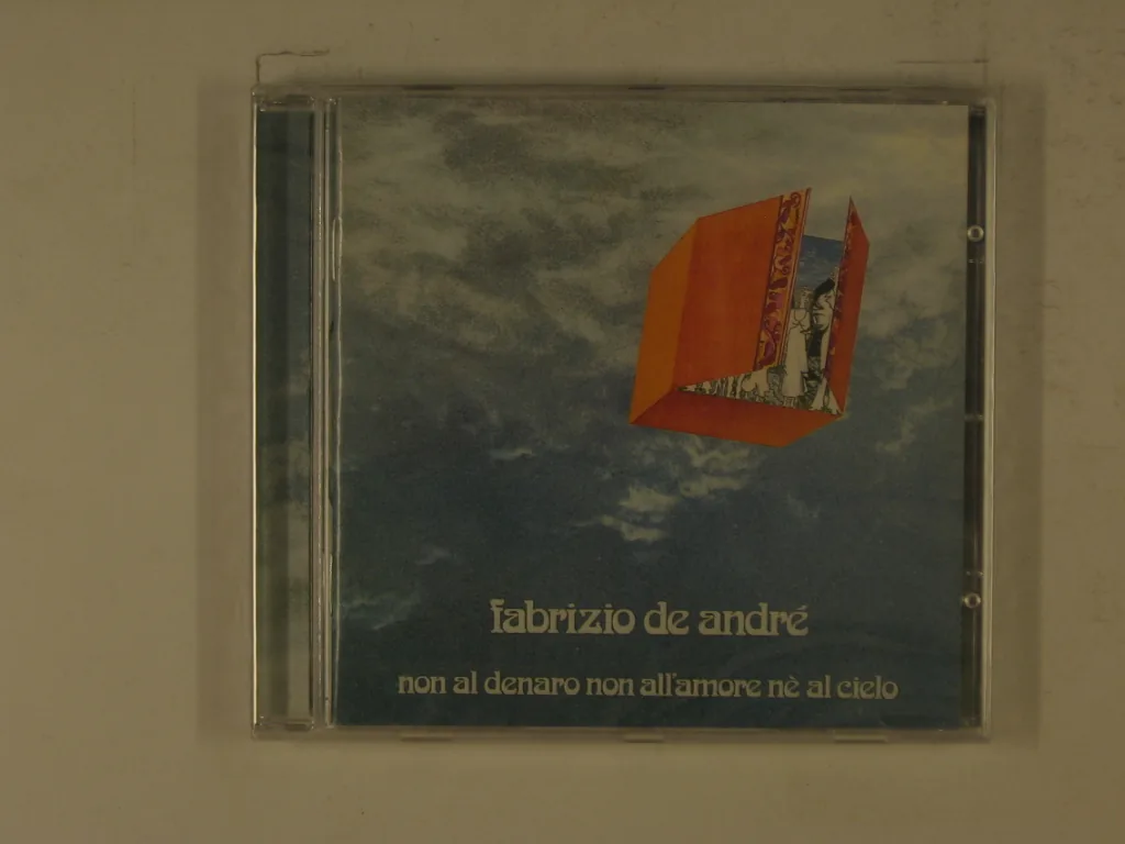 Copertina di Non Al Denaro Non All'Amore Ne' Al Cielo