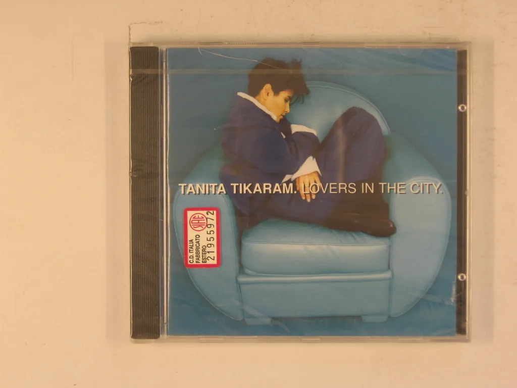 Copertina di Lovers In The City