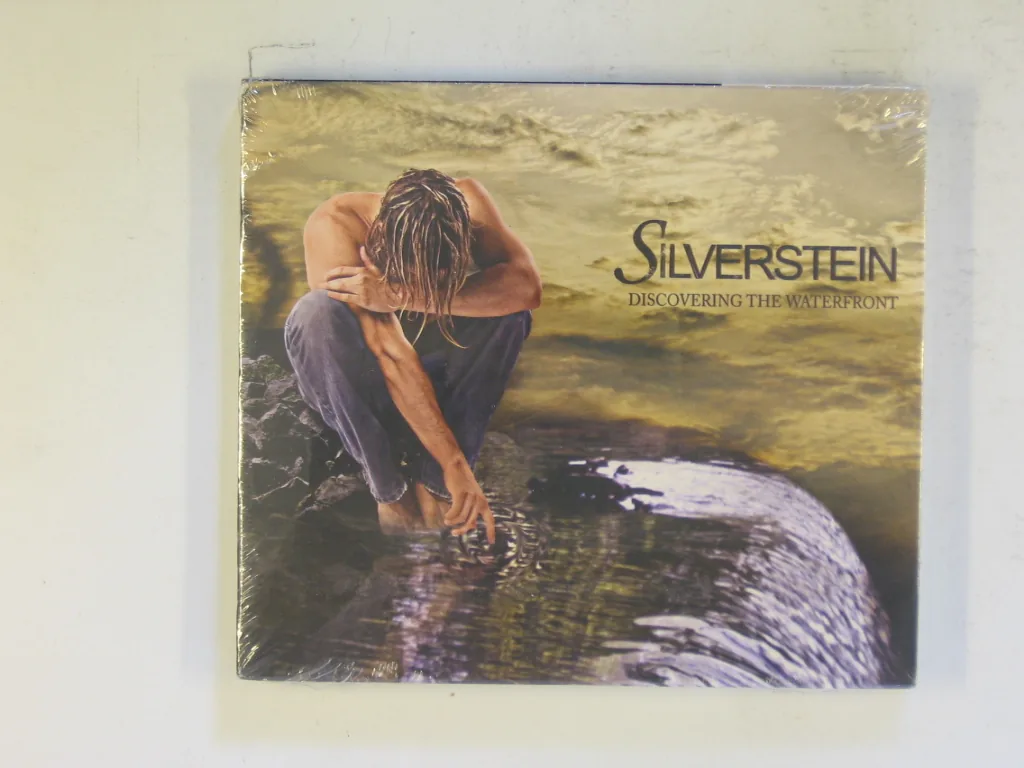 Copertina di Discovering The Waterfront
