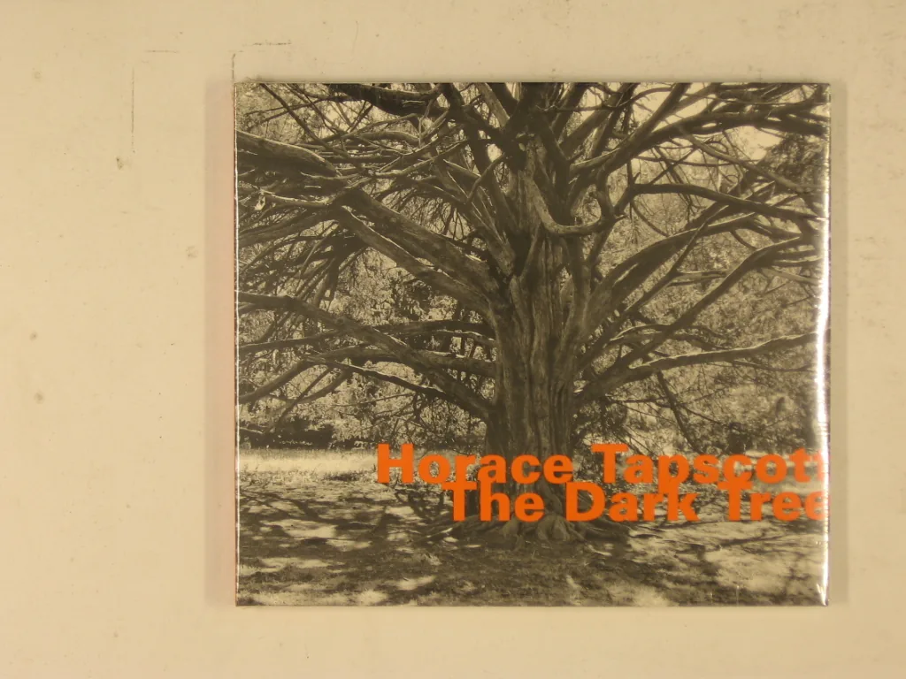 Copertina di The Dark Tree
