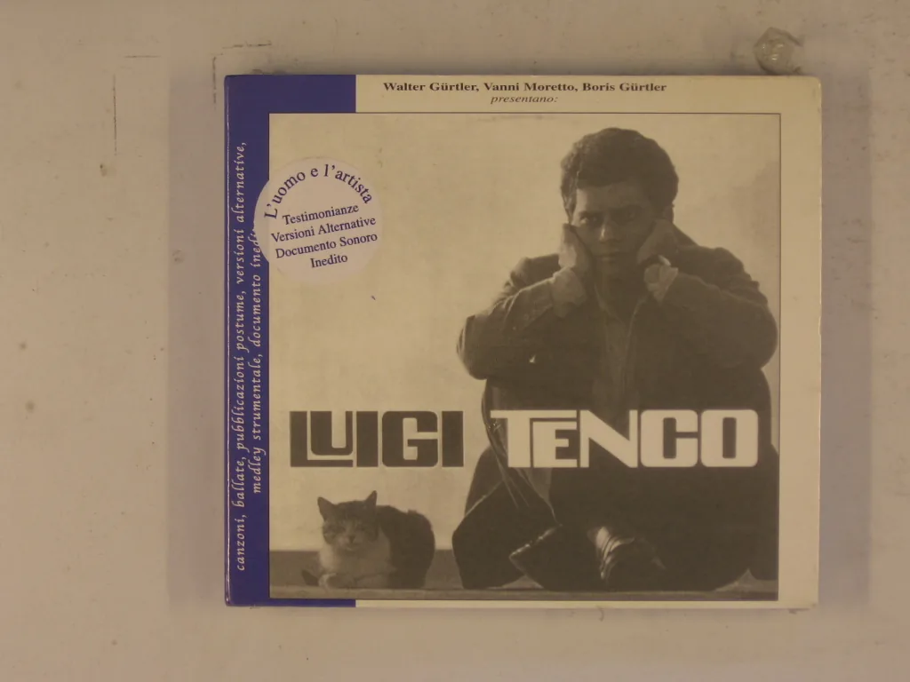 Copertina di Luigi Tenco