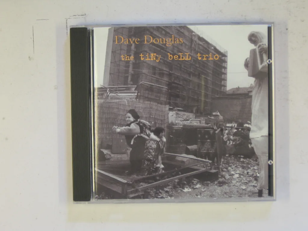 Copertina di The Tiny Bell Trio