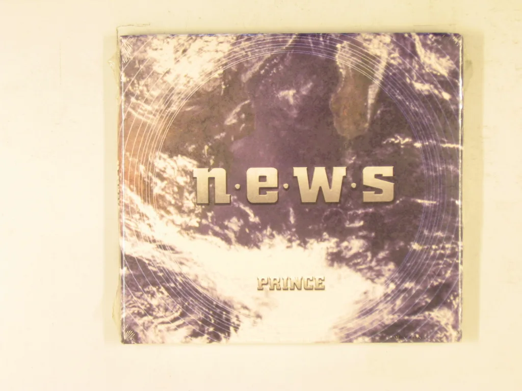 Copertina di N.E.W.S