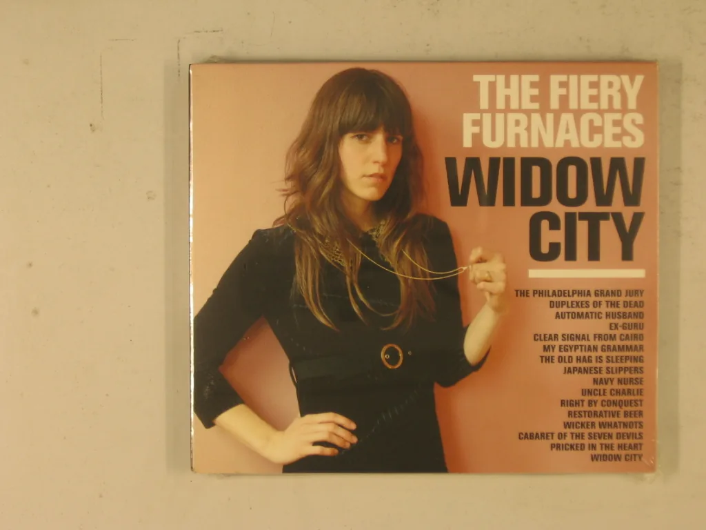 Copertina di Widow City