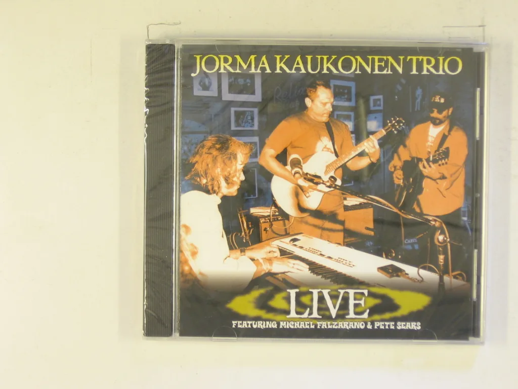 Copertina di Live