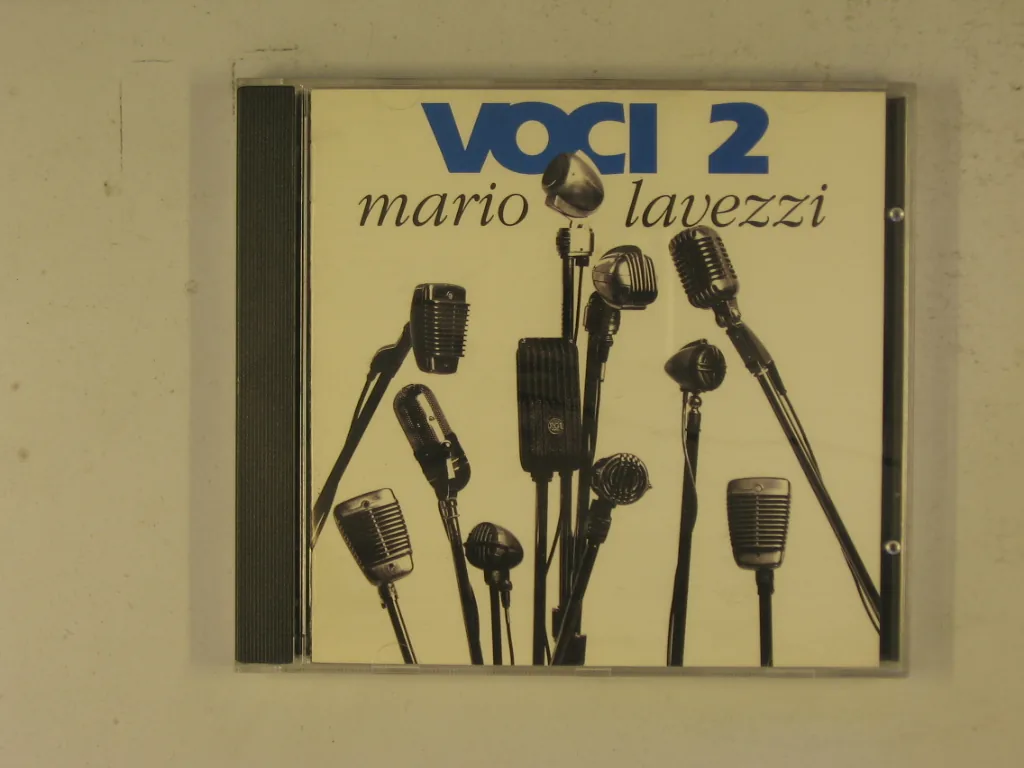 Copertina di Voci 2