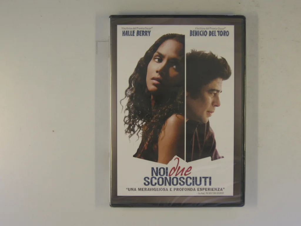 Copertina di Noi Due Sconosciuti