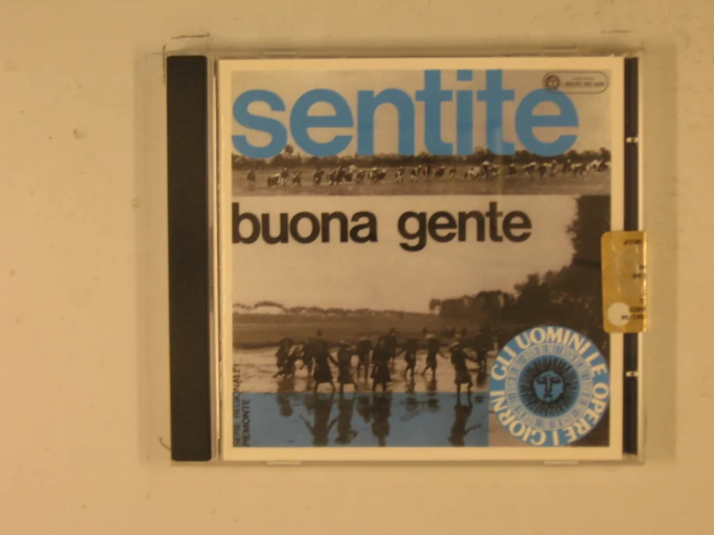 Copertina di Sentite Buona Gente