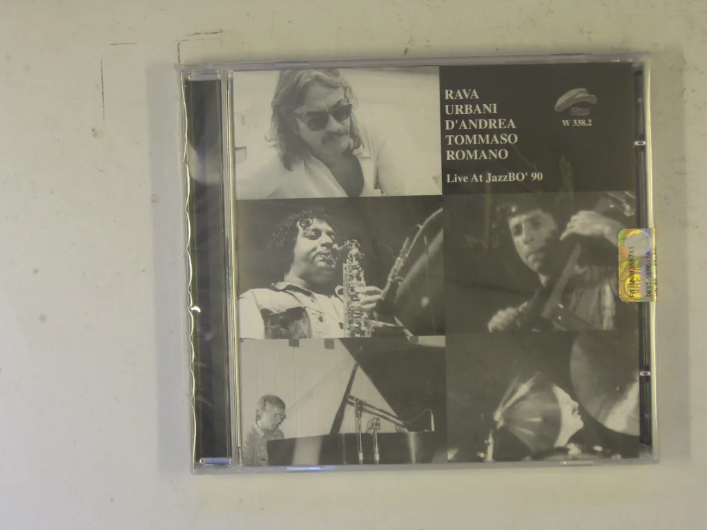 Copertina di Live At Jazzbo'90