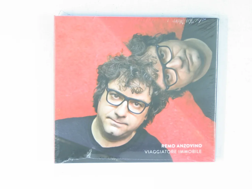 Copertina di Viaggiatore Immobile