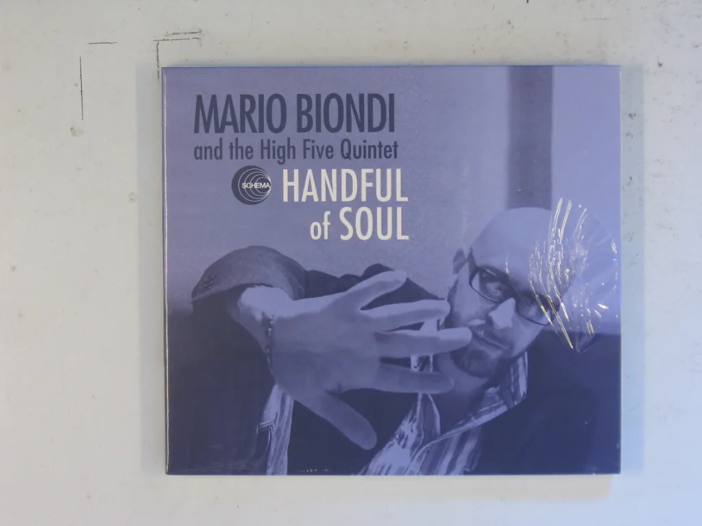 Copertina di Handful Of Soul