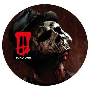 Copertina di Yoko Ono