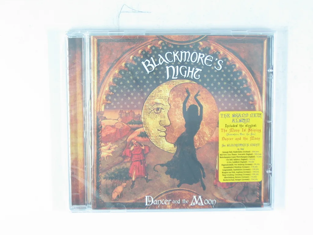 Copertina di Dancer And The Moon