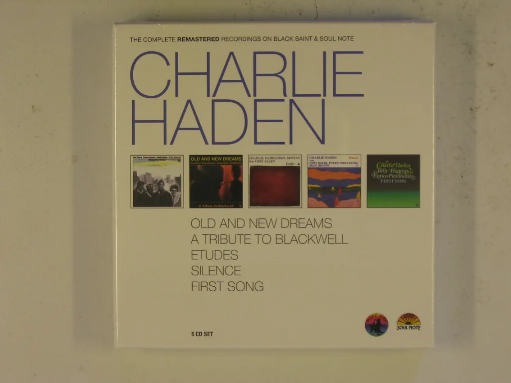 Copertina di Charlie Haden (Box)