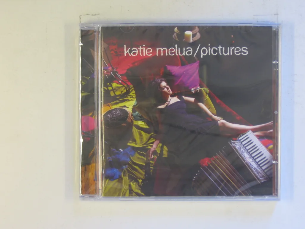 Copertina di Pictures