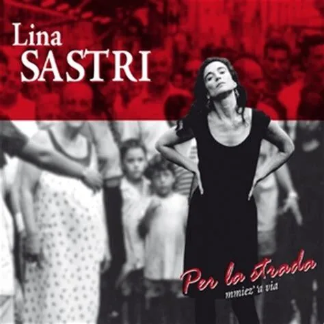 Copertina di Per La Strada Mmiezz' 'A Via