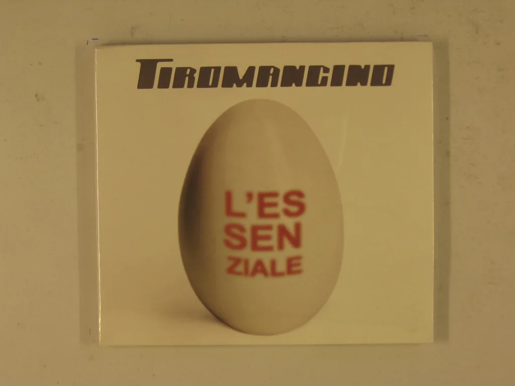 Copertina di L'Essenziale