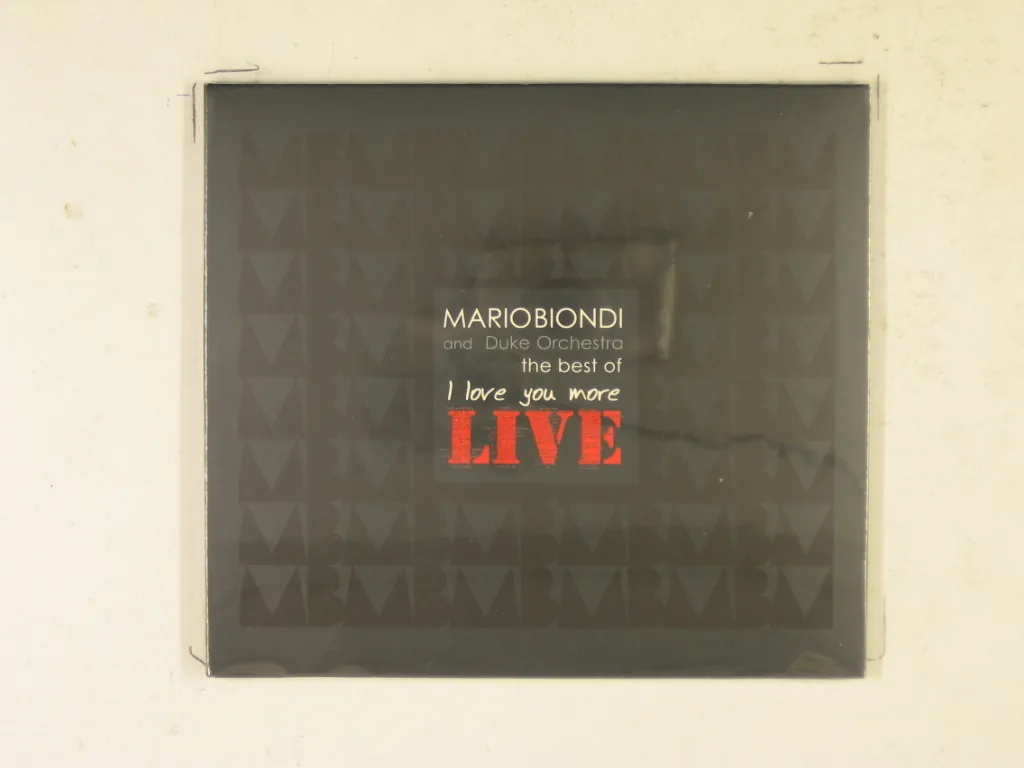 Copertina di I Love You More Live
