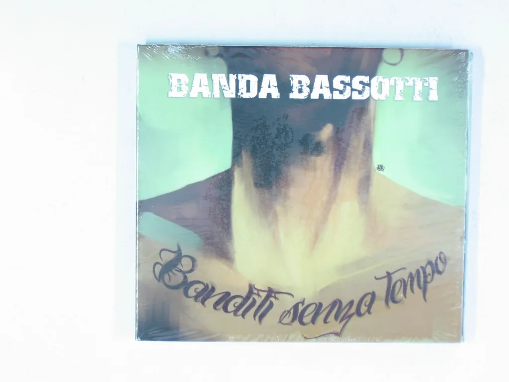 Copertina di Banditi Senza Tempo