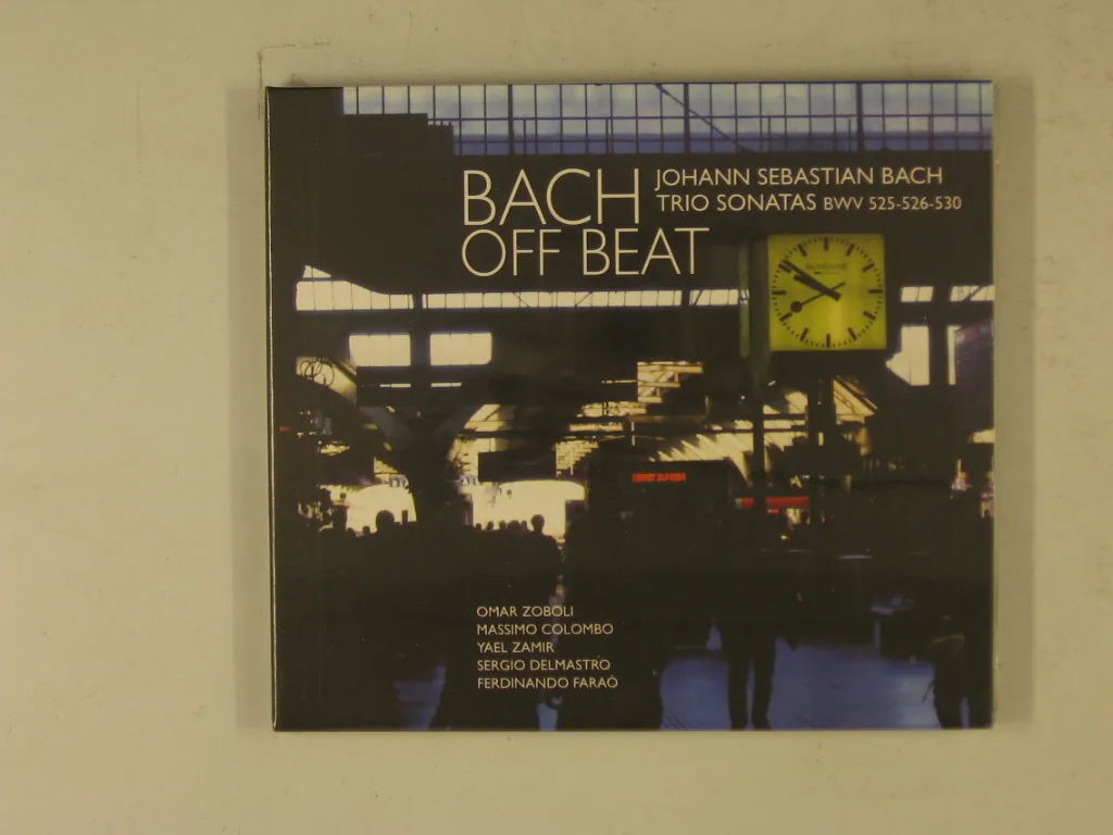 Copertina di Bach Off Beat