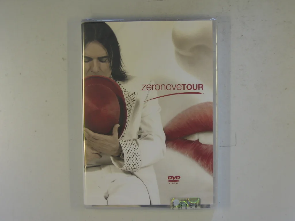 Copertina di Zeronove Tour