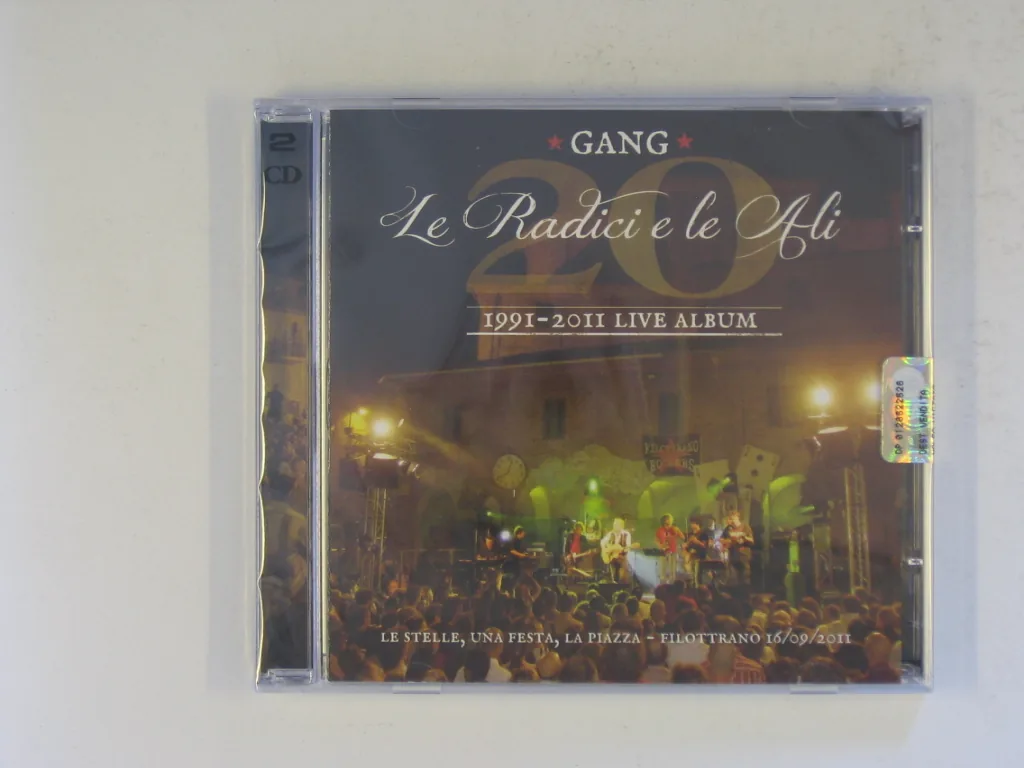Copertina di Le Radici E Le Ali - 1991-2011 Live Album