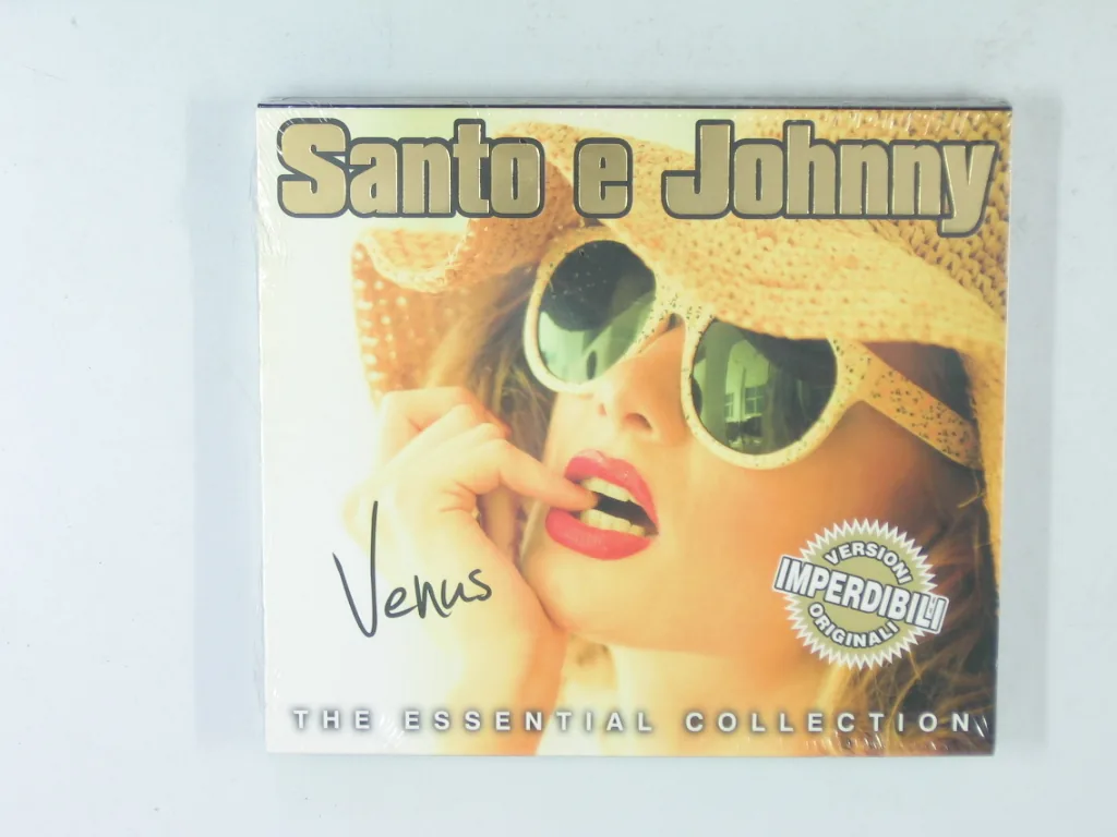 Copertina di Venus The Essential Collection