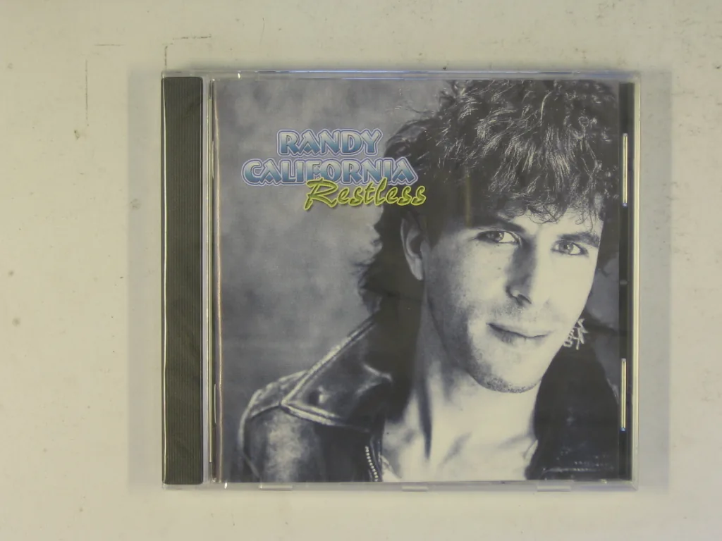 Copertina di Restless