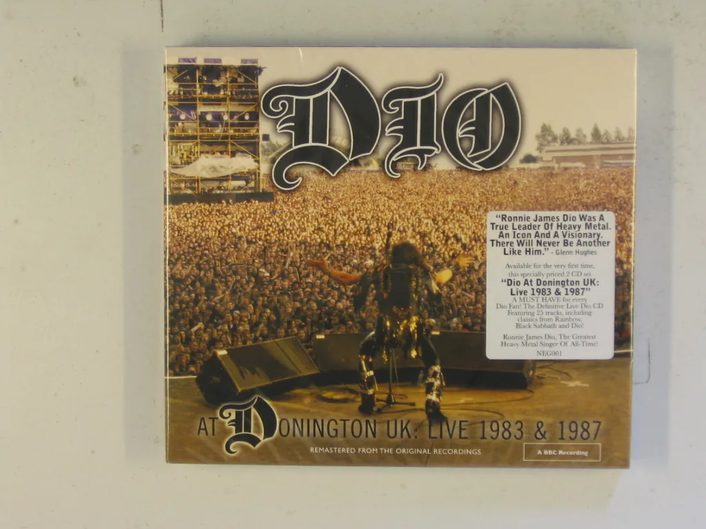 Copertina di At Donington Uk : Live 1983 & 1987