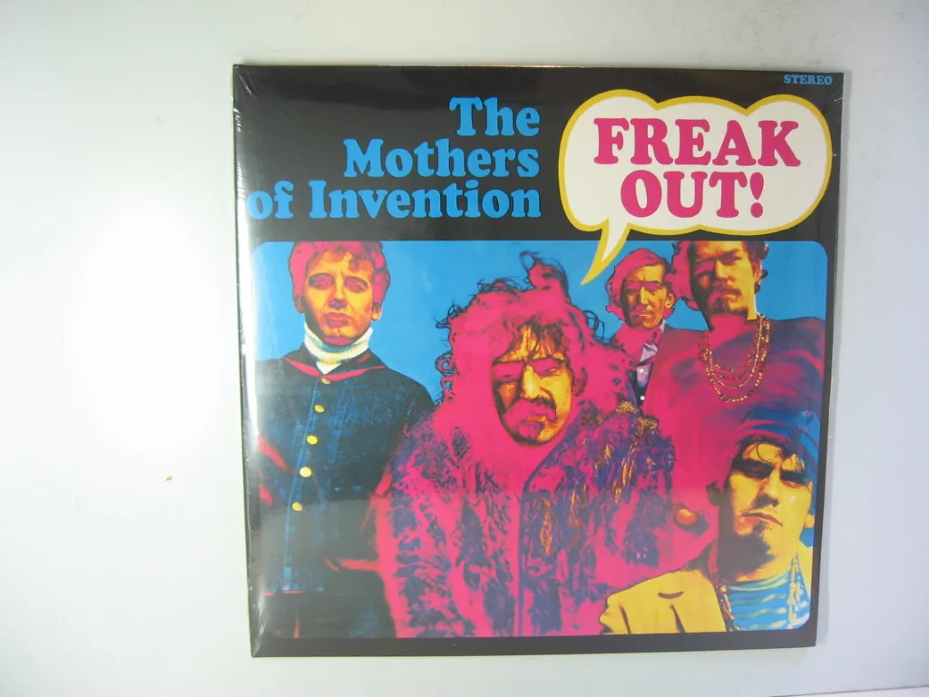 Copertina di Freak Out